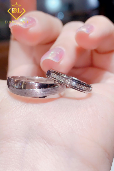 Nhẫn Eternity Kim Cương Đính Xung Quanh